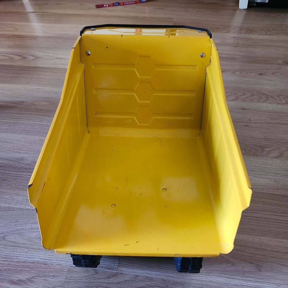 CAT steel dump truck - Picture 5 of 7